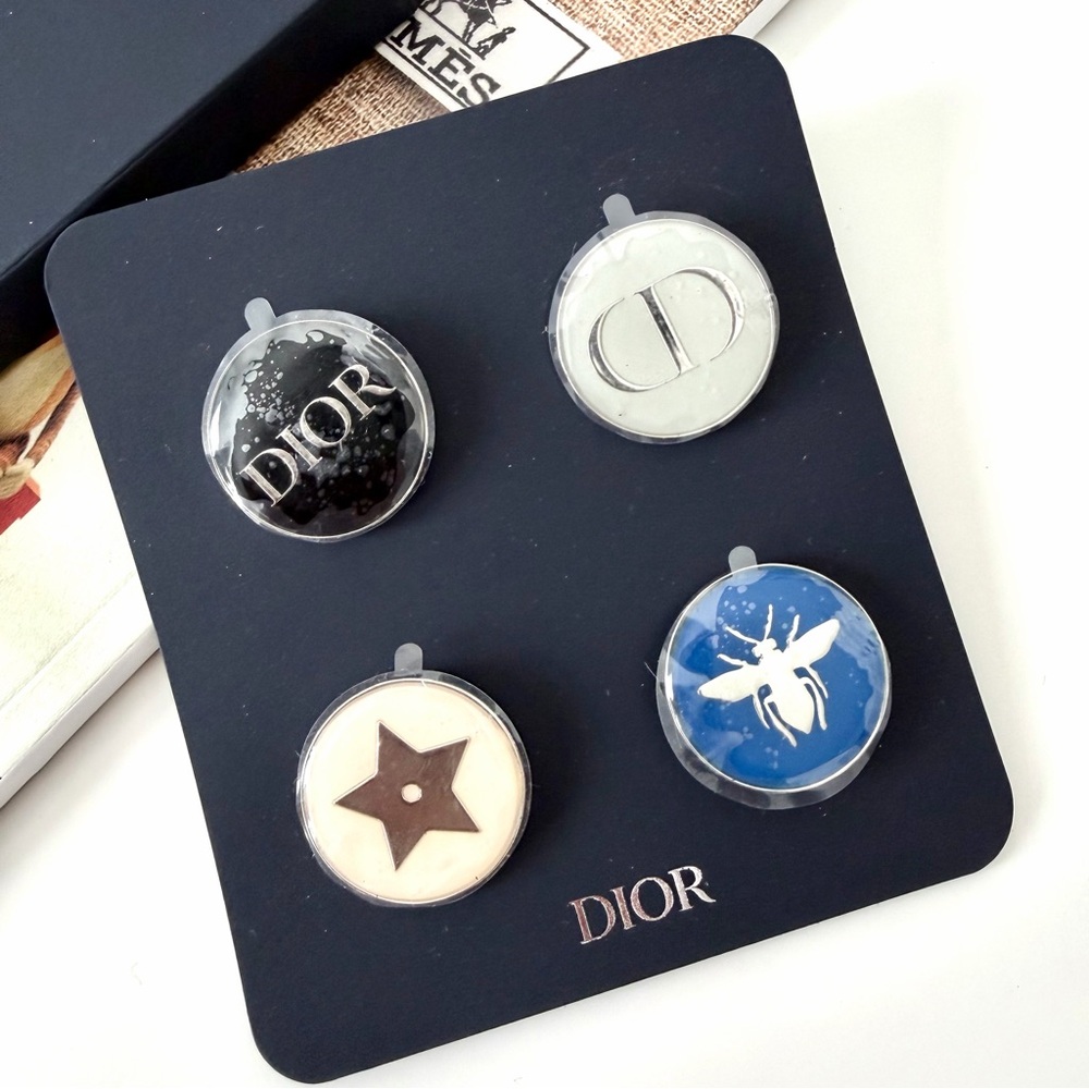 Dior pin set New in Box - Picture 2 of 3